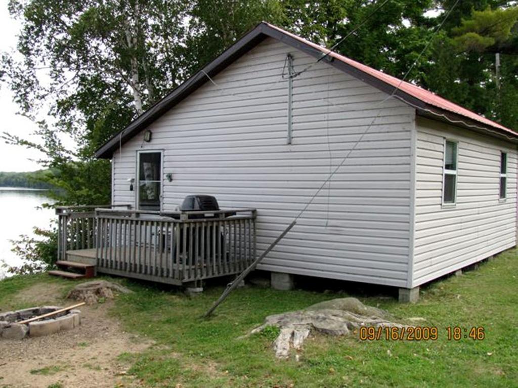 Marble Lake Lodge Cloyne Zimmer foto